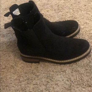7.5 black booties